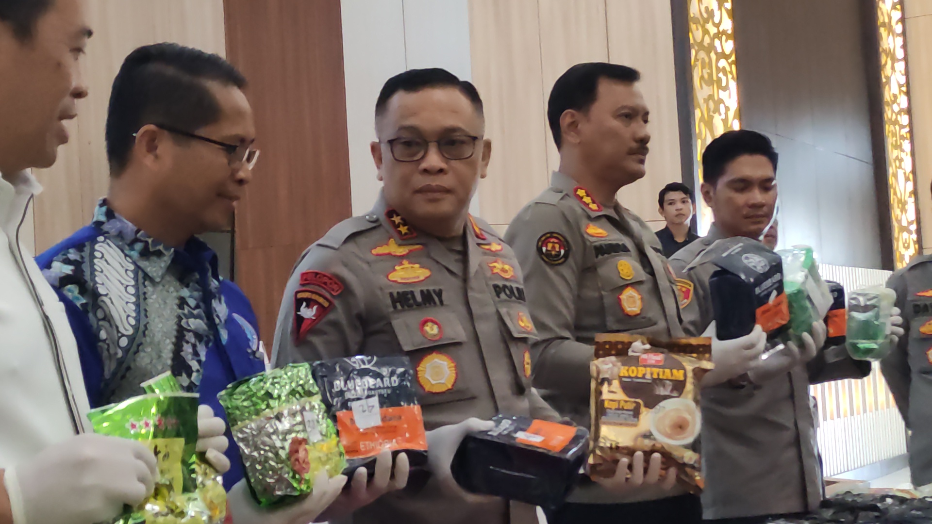 Pemeriksaan Rutin Di Pelabuhan Bakauheni, Polres Lamsel Berhasil Temukan 30 Kilogram Sabu-sabu