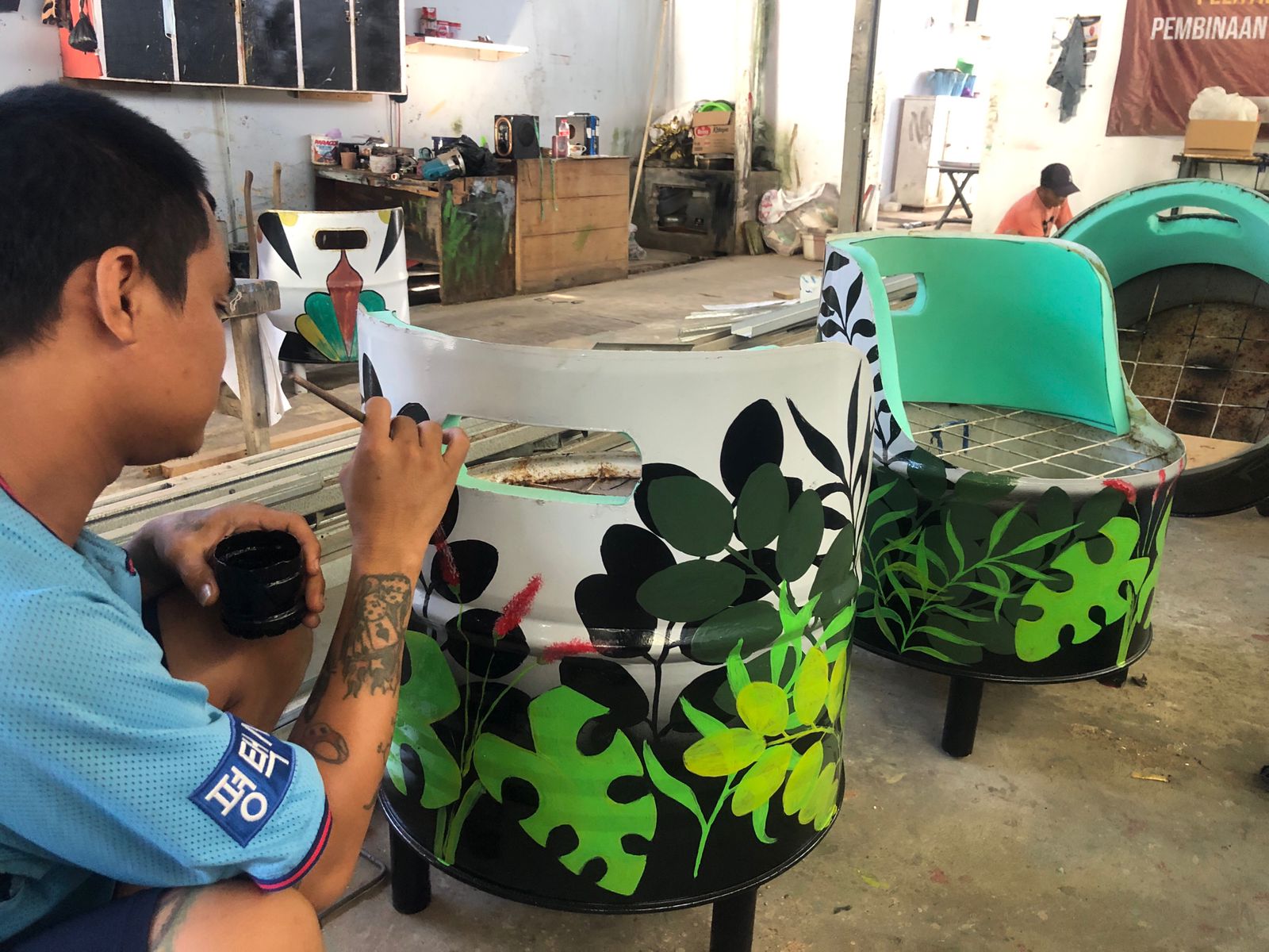 Keren! Kursi Secantik Ini Ternyata Diolah oleh Warga Binaan Lapas Kalianda dari Barang Bekas
