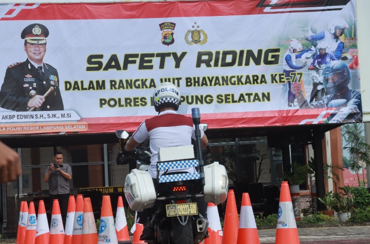 Safey Riding Hari Bhayangkara ke 77 Polres Lampung Selatan