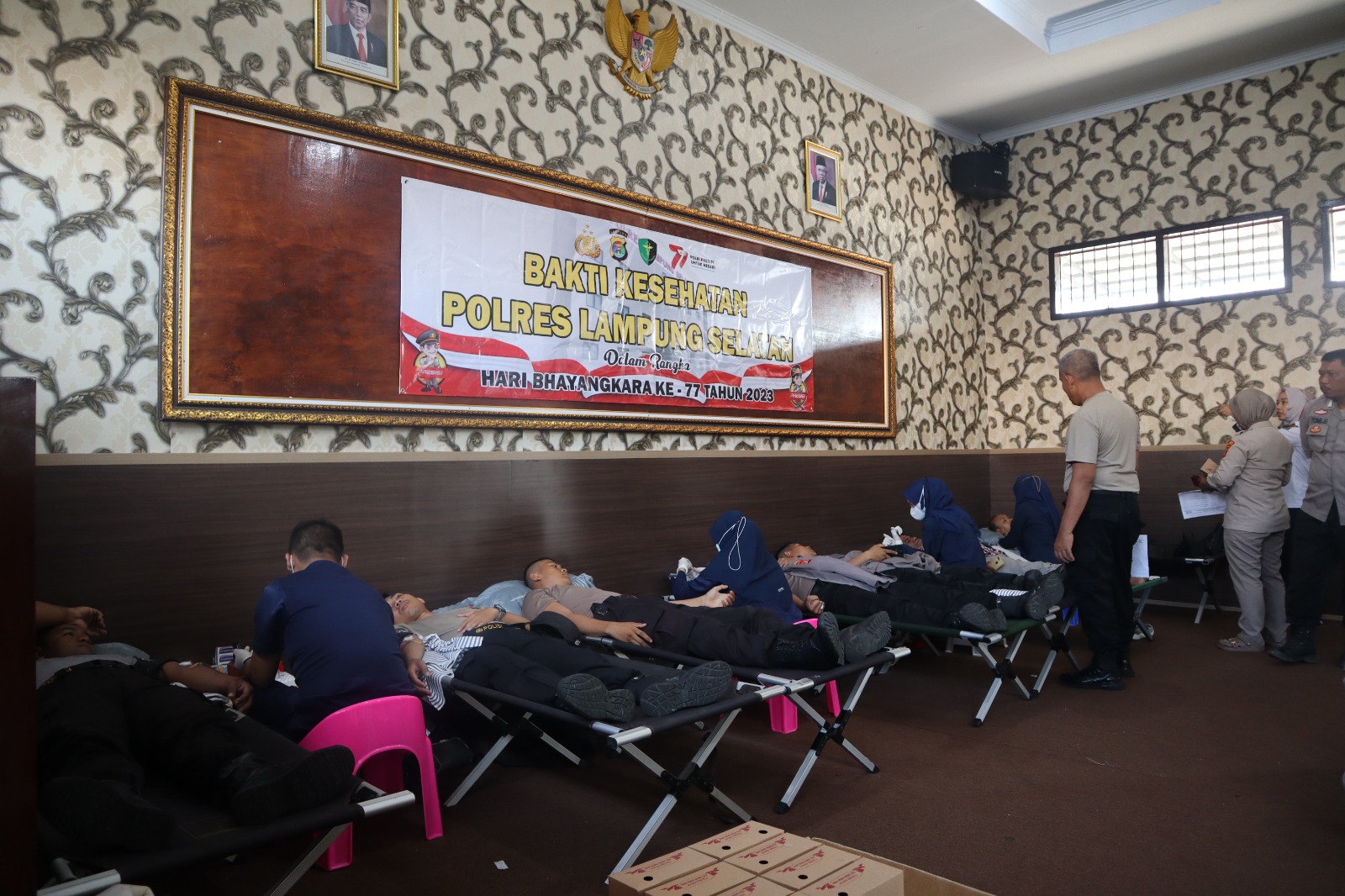 POLRES LAMSEL SUMBANGKAN 146 KANTONG DARAH KE PMI
