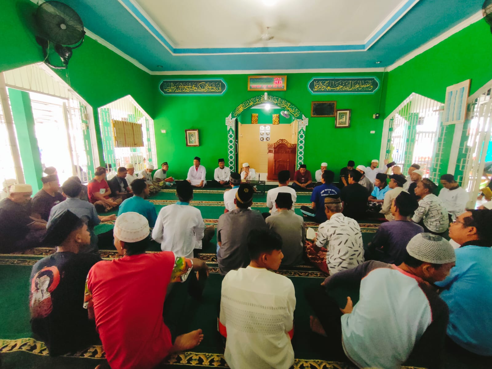 Kamar Santri Lapas Metro Dapat Bimbingan Dari Petugas Di Masjid