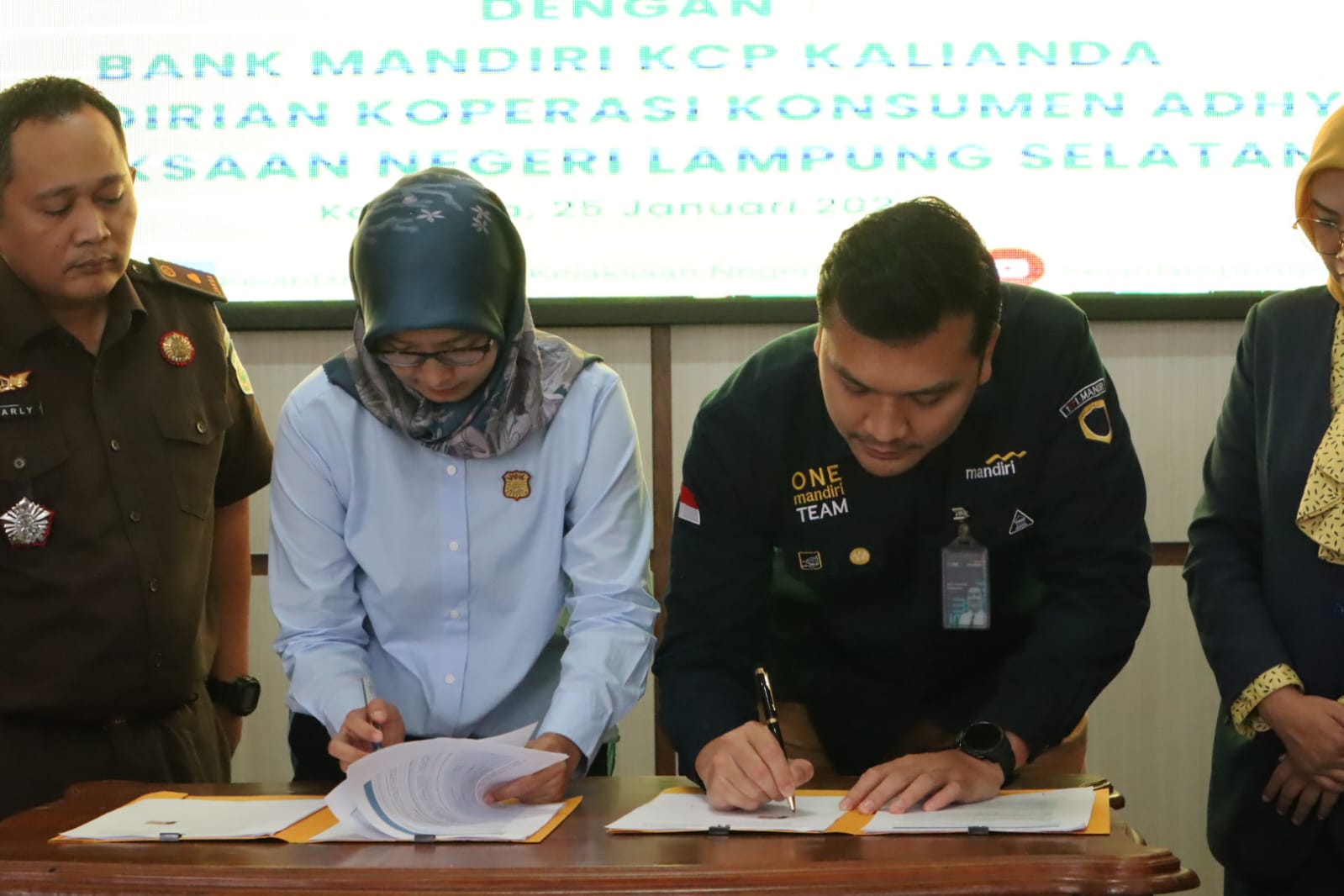 Kerjasama Dengan Bank Mandiri, Kejari Lamsel Dirikan Koperasi Konsumen Adhyaksa