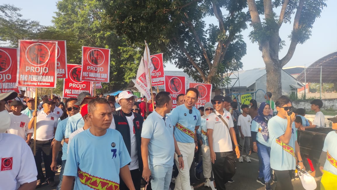 Mantapkan Diri Jadi Calon Bupati Lampung Selatan, Radityo Egi Pratama dan Projo Gelar Jalan Sehat