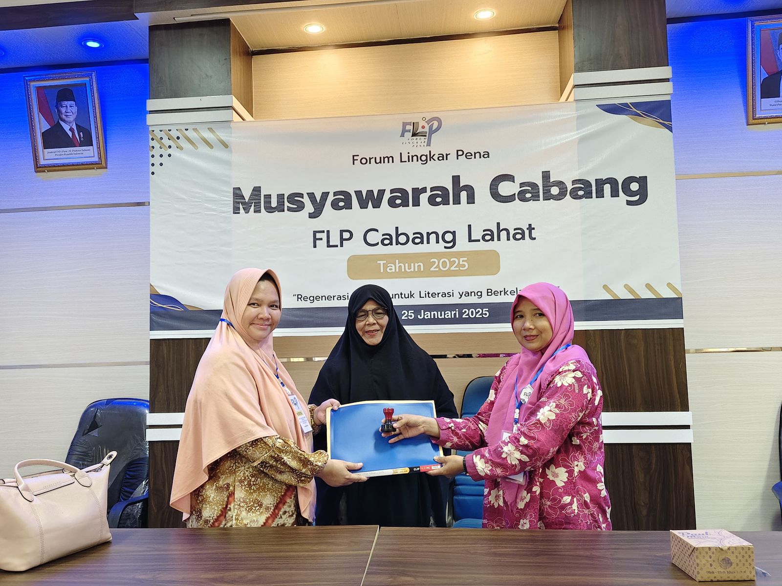 Chici Permata Terpilih sebagai ketua FLP Cabang Lahat Periode 2025-2027