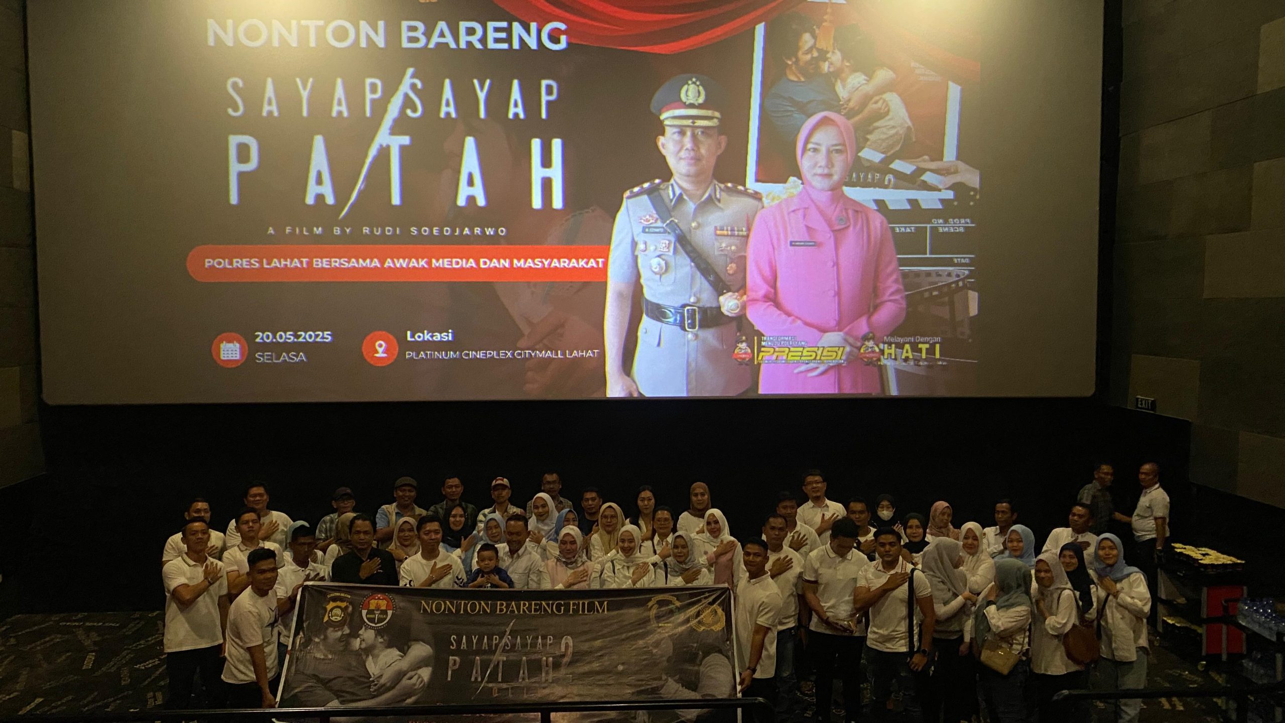Nonton Bareng Bersama Masyarakat Dan Awak Media Kapolres Lahat  Ajak Masyarakat Tangkal Radikalisme 