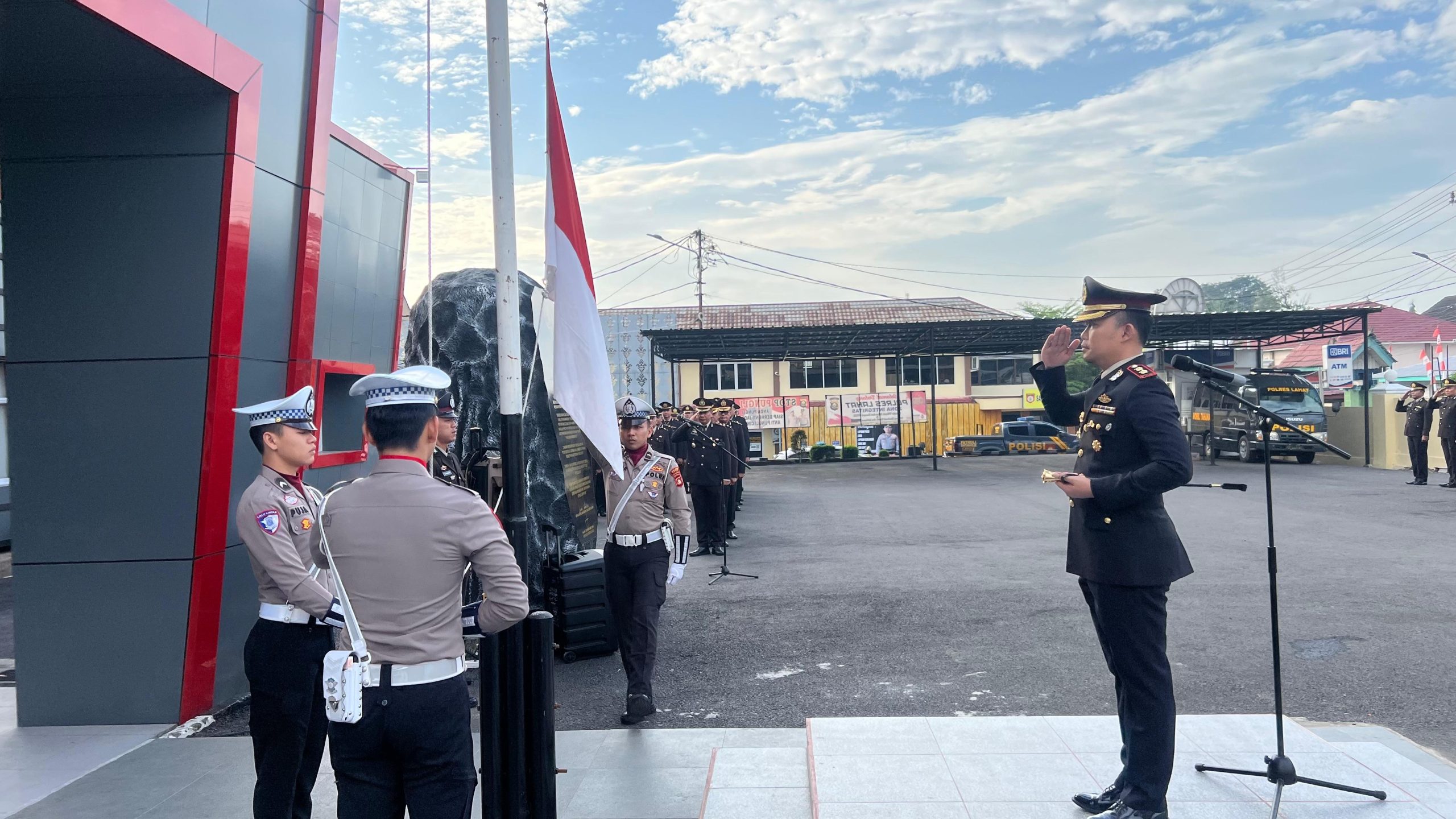 Kapolres Lahat Pimpin Upacara Hari Lahir Pancasila di Mapolres Lahat